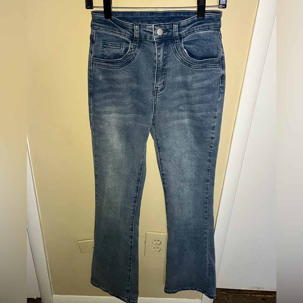 High waist Medium washed denim bootcut jeans